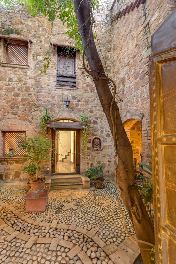 Hostie Chinar Haveli - Heritage Home With Pool, Gurgaon Exterior photo