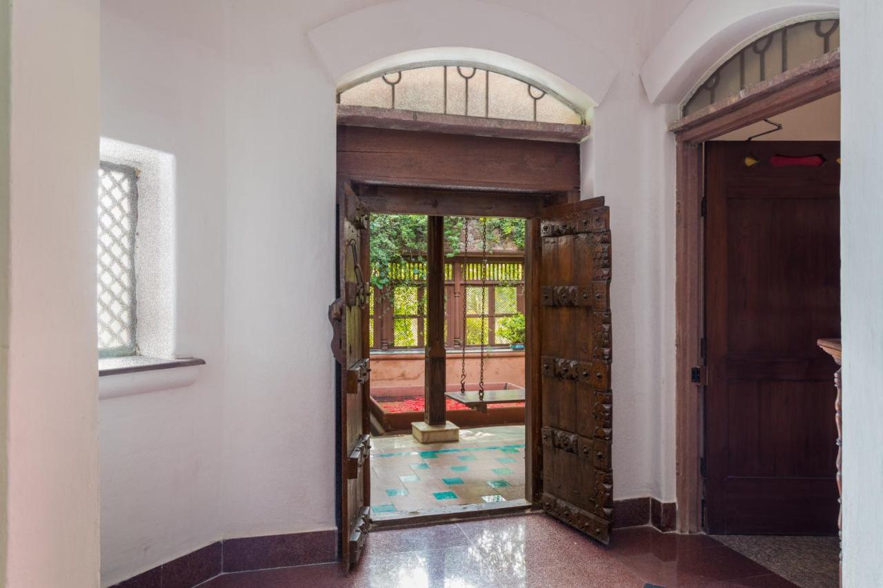 Hostie Chinar Haveli - Heritage Home With Pool, Gurgaon Exterior photo